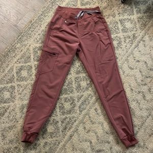 Mauve scrub pants. FIGS!